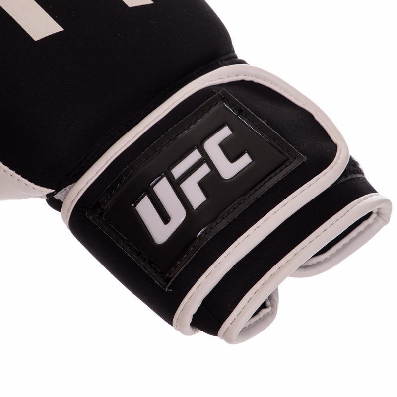 Рукавиці боксерські на липучці неопренові UFC PRO Washable UHK-75023 S-M білий