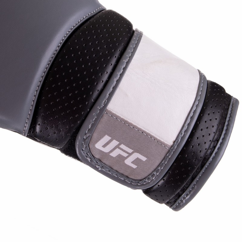 Рукавиці боксерські на липучці шкіряні UFC PRO Training UHK-69996 18унцій сірий-чорний