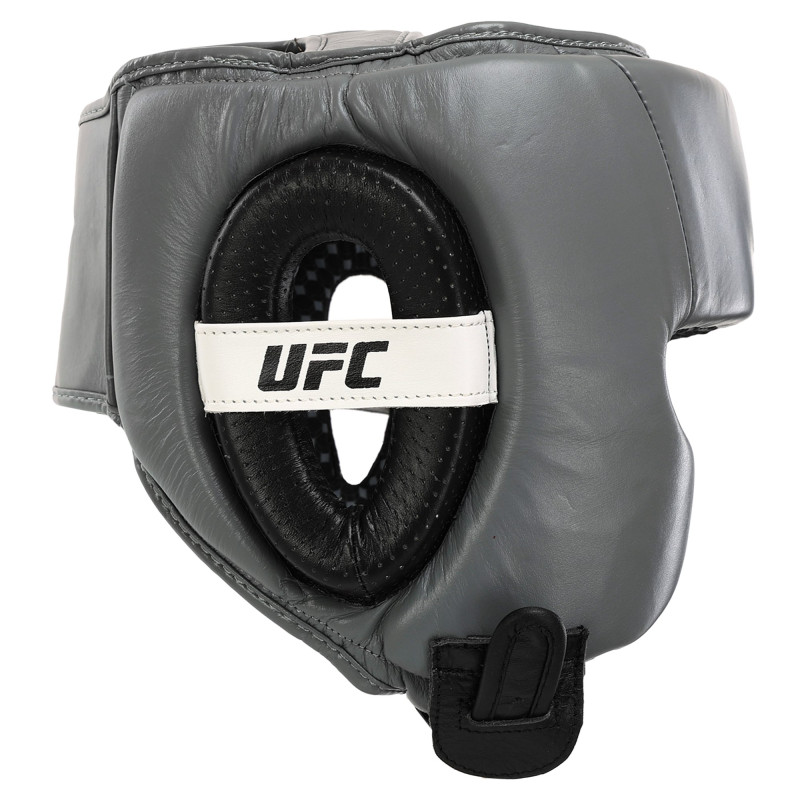 Шолом боксерський у мексиканському стилі шкіряний UFC PRO Training UHK-69959 M срібний-чорний