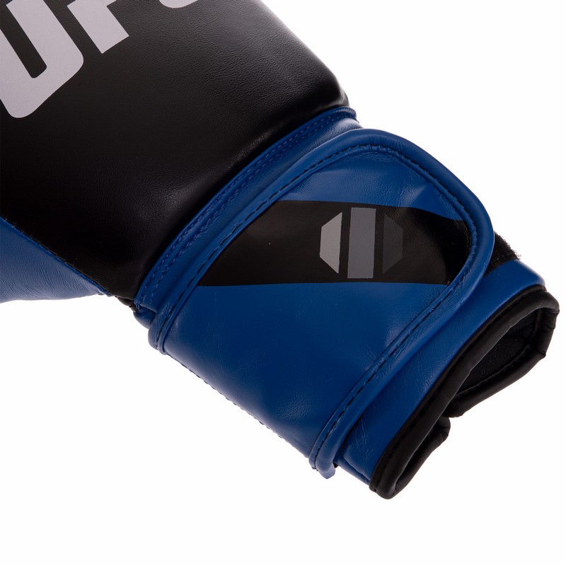 Рукавиці боксерські на липучці PU UFC PRO Compact UHK-75001 S-M синій-чорний
