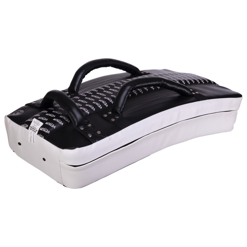 Маківара Вигнута тренувальна для відпрацювання ударів Skintex VENUM ABSOLUTE LONG KICK SHIELD VN1201 53х43х10см 1шт чорний-білий